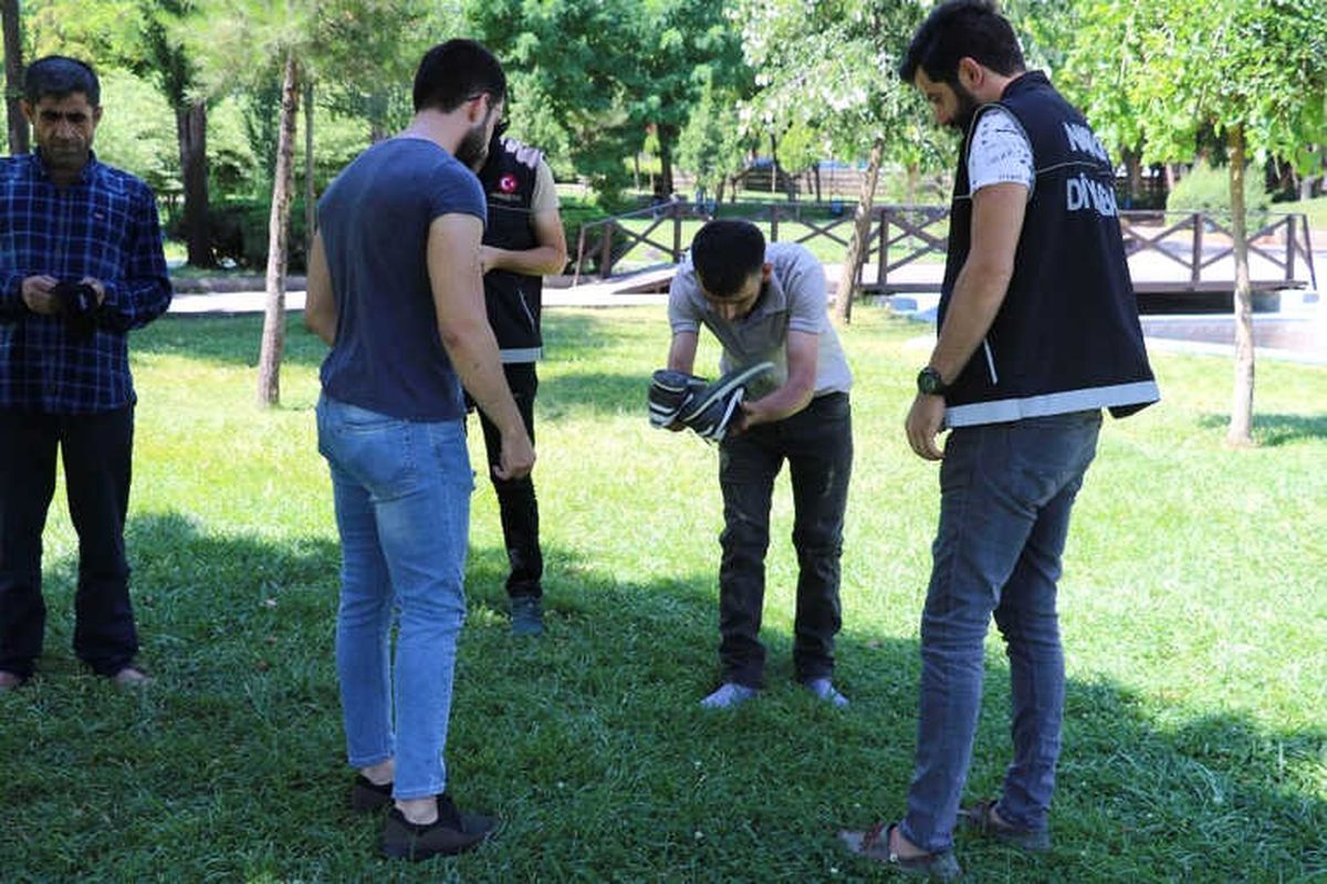 Diyarbakır\'da 500 Polisle Parklarda Huzur Uygulaması