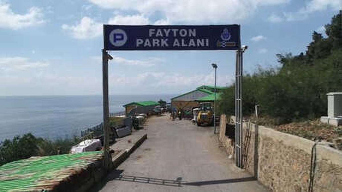 Havadan Fotoğraflarla)  -  Adalar\'da "Fayton" Tartışması