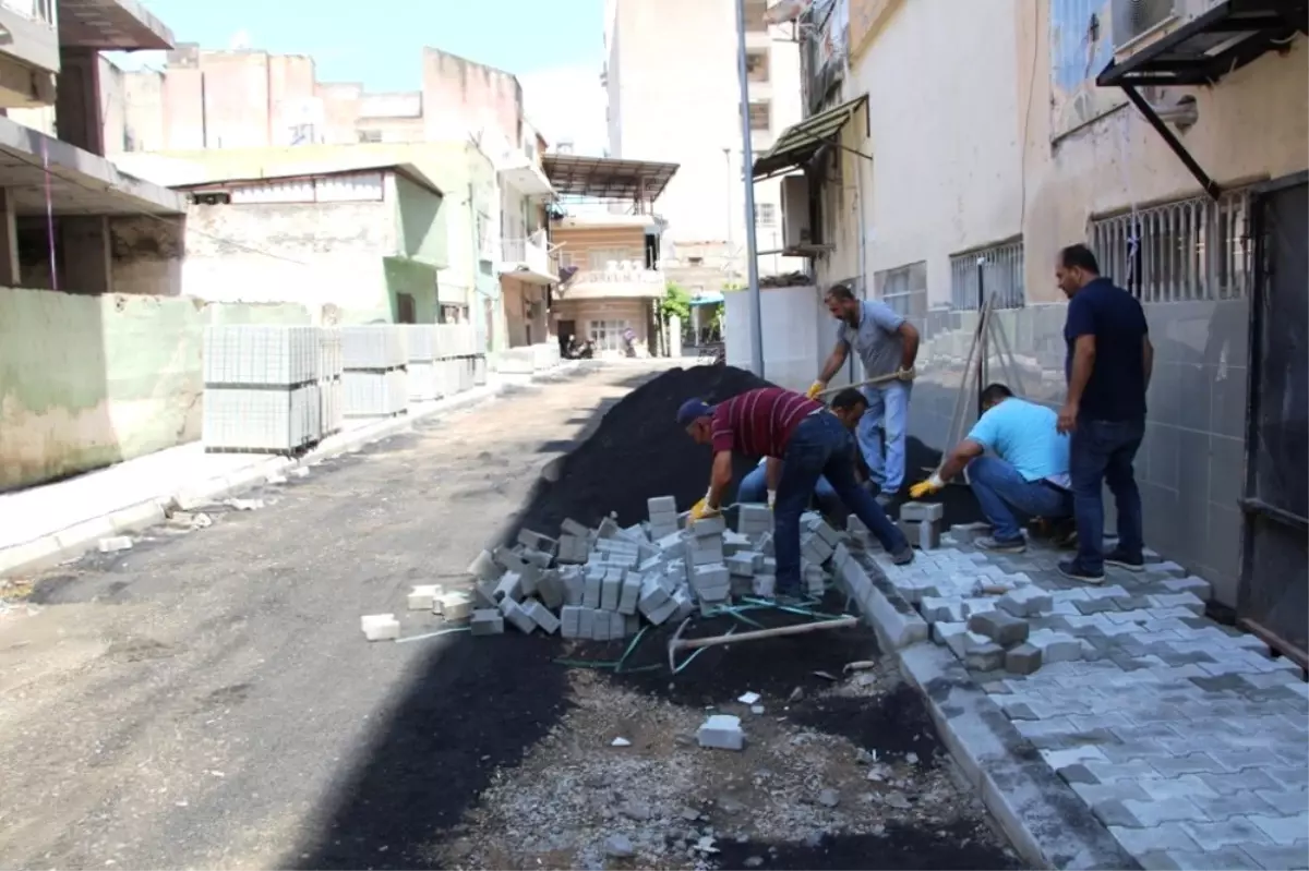 İskenderun Belediyesi\'nden Yol ve Kaldırım Çalışması