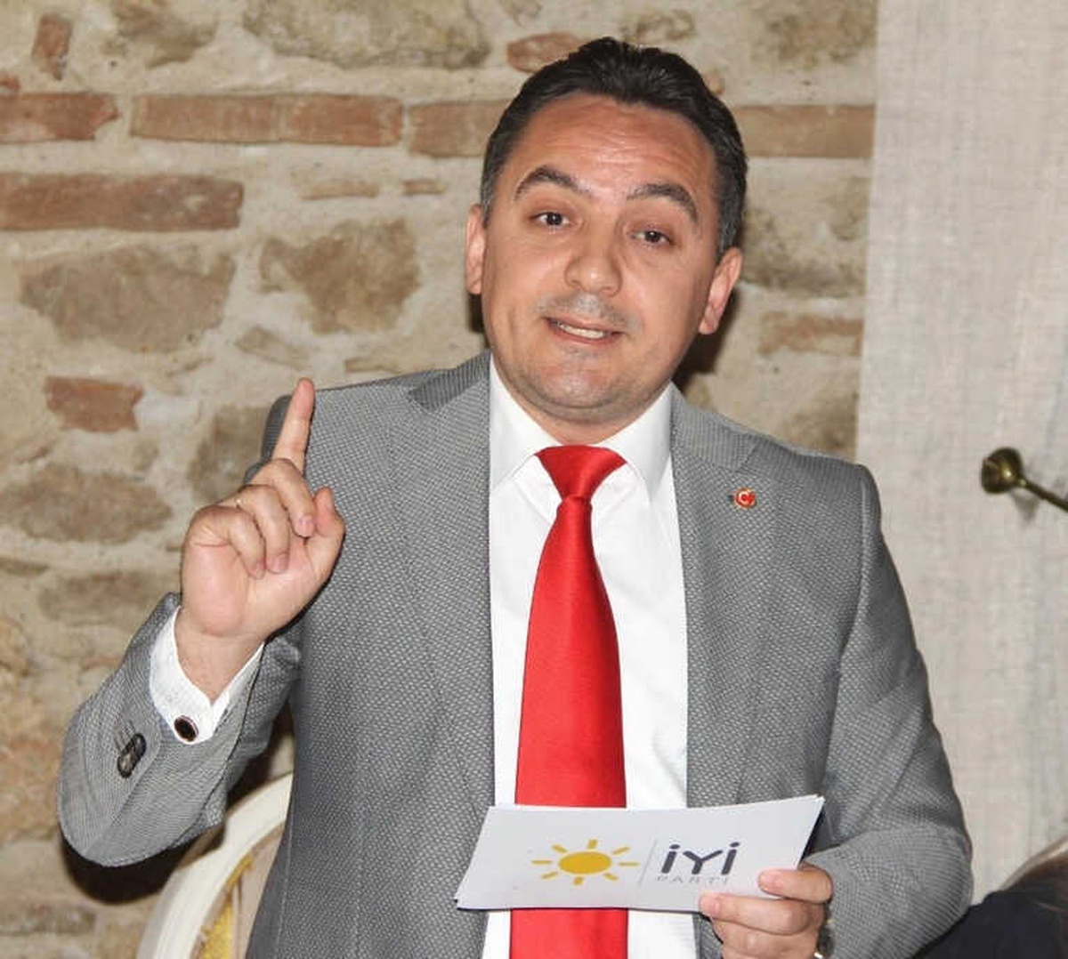 İyi Partili Eryılmaz: "Bürokrasiyi Siyasetin Oyuncağı Olmaktan Kurtaracağız"