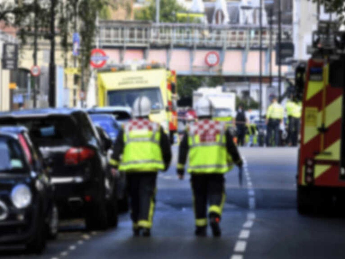 Londra\'da Metro İstasyonunda Patlama