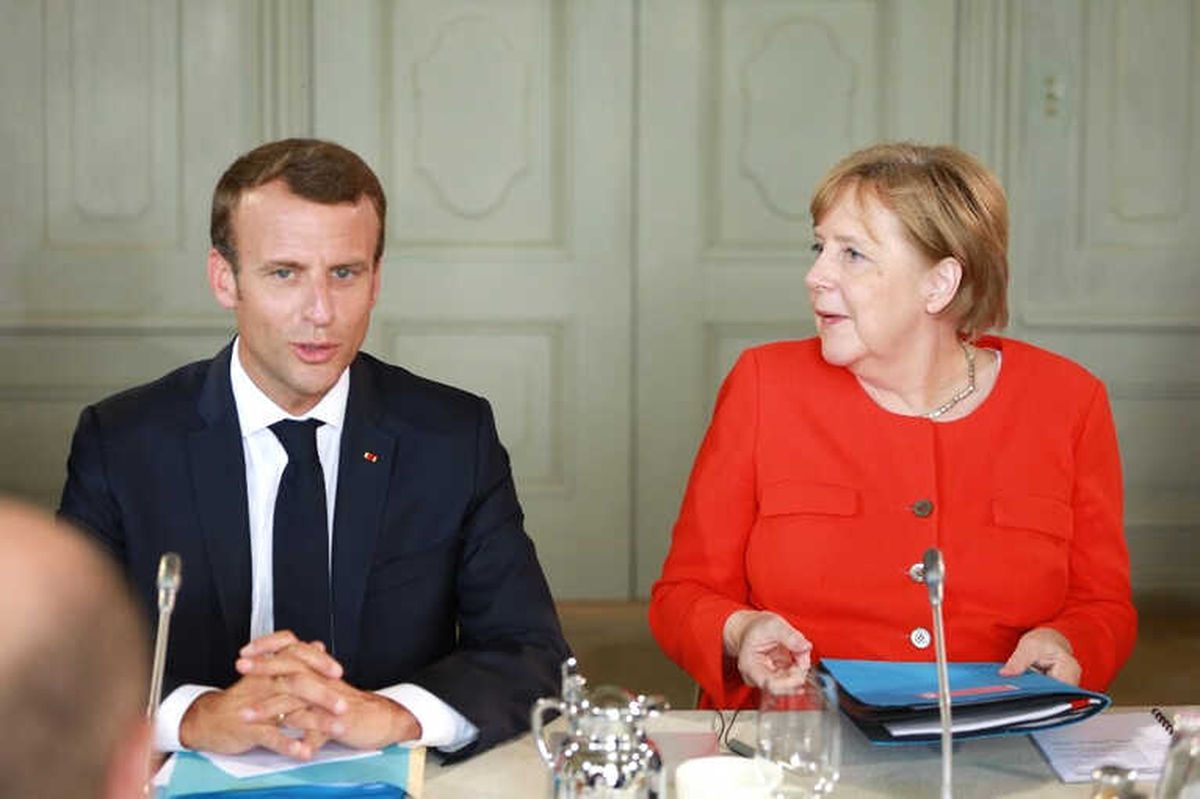 Macron ve Merkel Ortak Basın Toplantısı Düzenledi