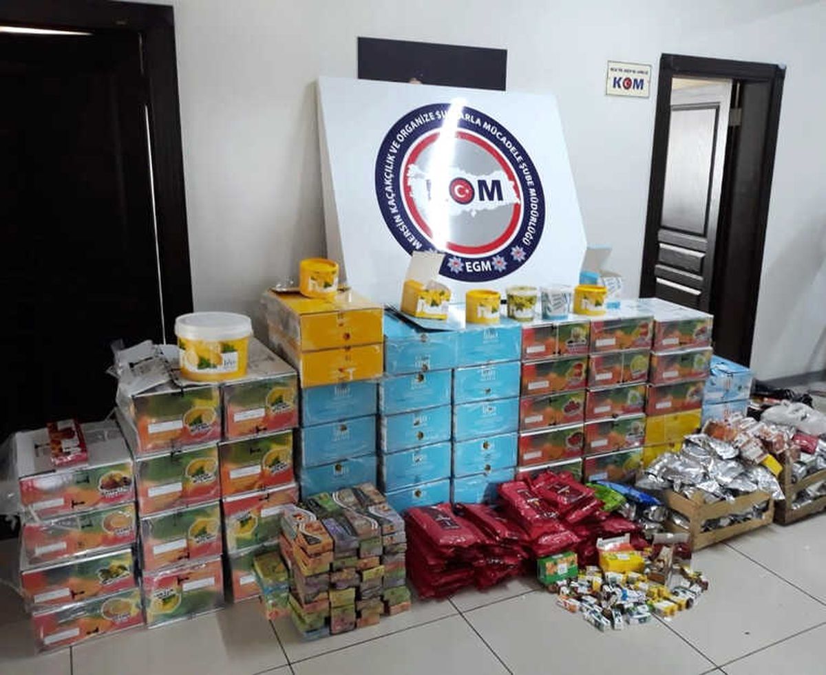 Mersin\'de 560 Kilo Kaçak Nargile Tütünü Ele Geçirildi