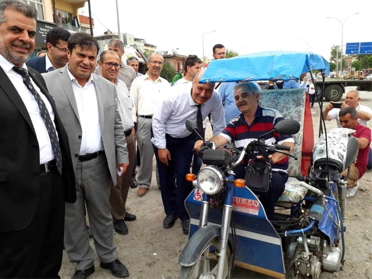 Milletvekili Atılgan\'dan Araç Plakası AKP Olan Engelliye Bir Başka İlgi