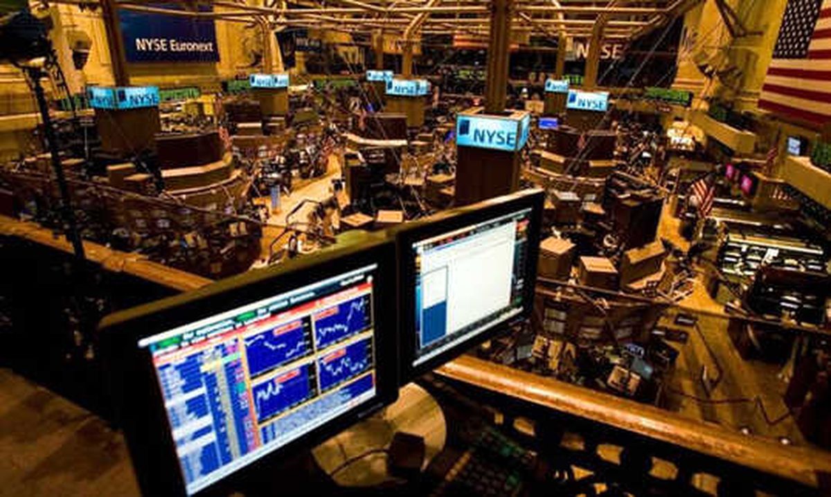 New York Borsası Sert Düşüşle Kapandı