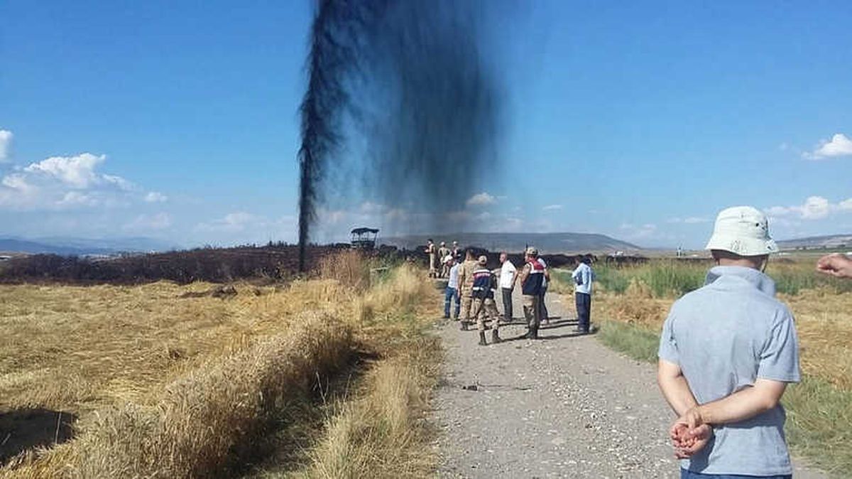 Petrol Boru Hattında Patlama