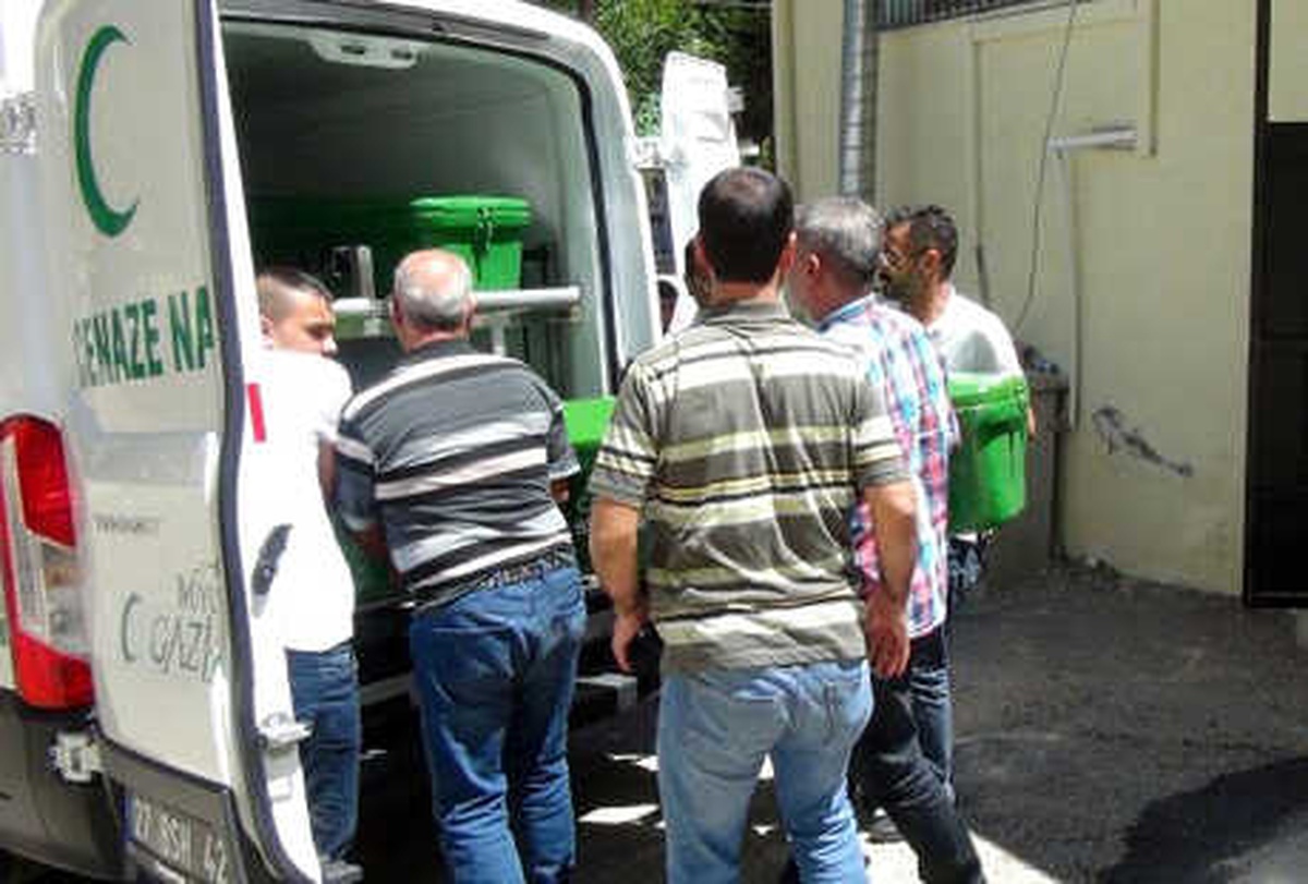 Piknikçiler Tüfekle Vurulmuş Erkek Cesedi Buldu