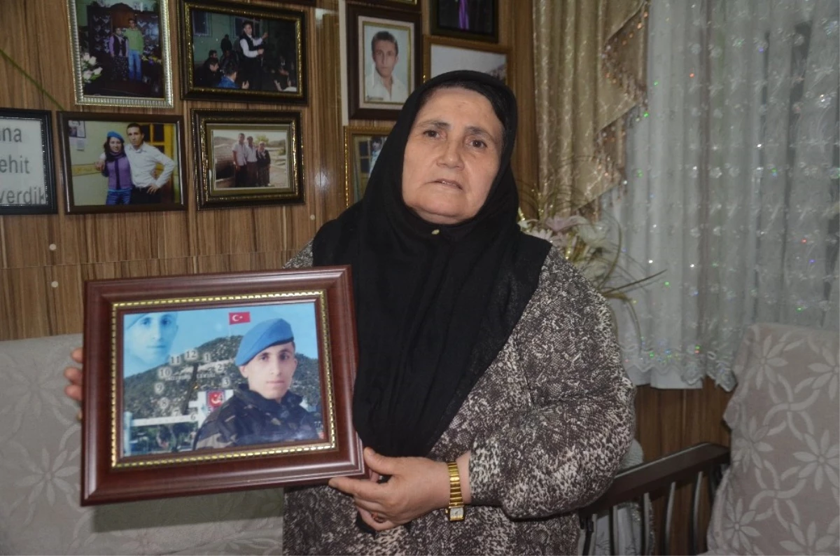 Saldırıya Uğrayan Şehit Annesi Konuştu: "Kadınlar Bana Saldırdı Saygısızlık Yaptılar.