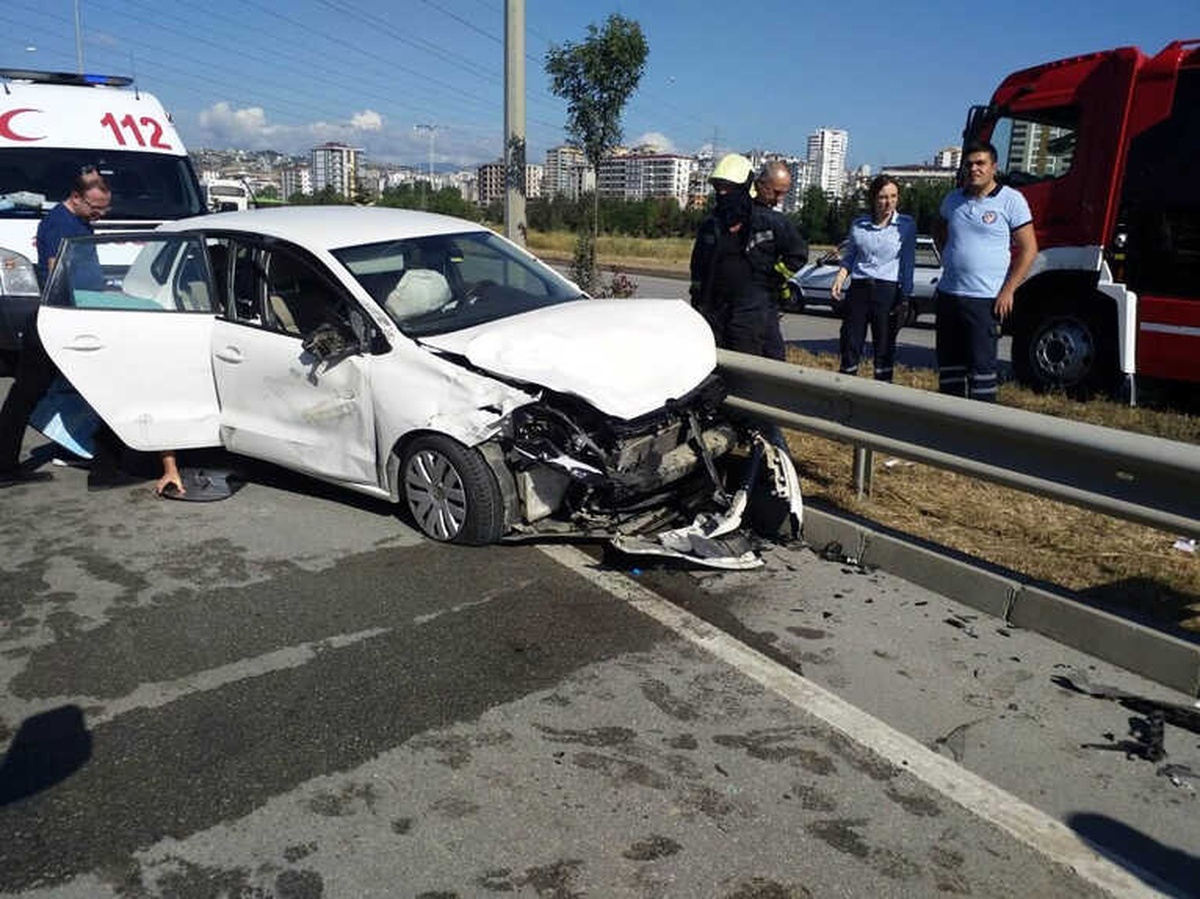 Samsun\'da Zincirleme Trafik Kazası: 5 Yaralı
