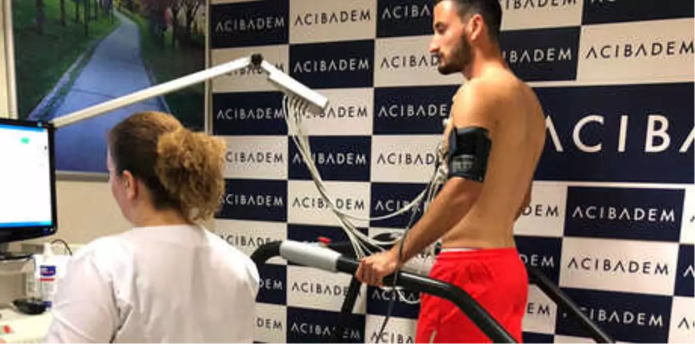 Sivasspor\'un Yeni Transferi Erdoğan Sağlık Kontrolünden Geçti