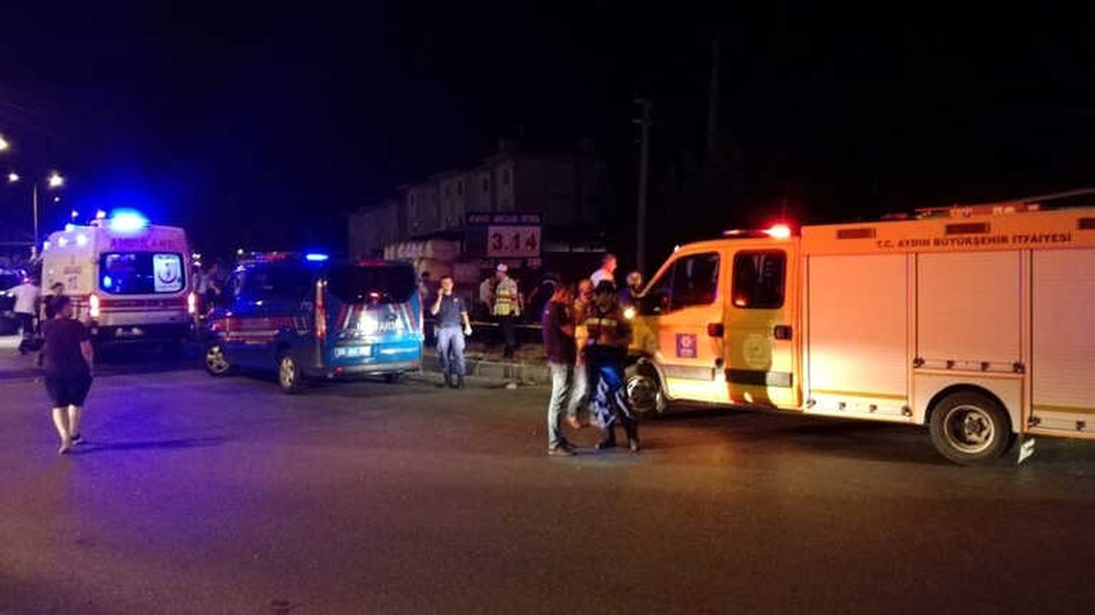 Söke\'de Yolcu Otobüsü Devrildi: 28 Yaralı