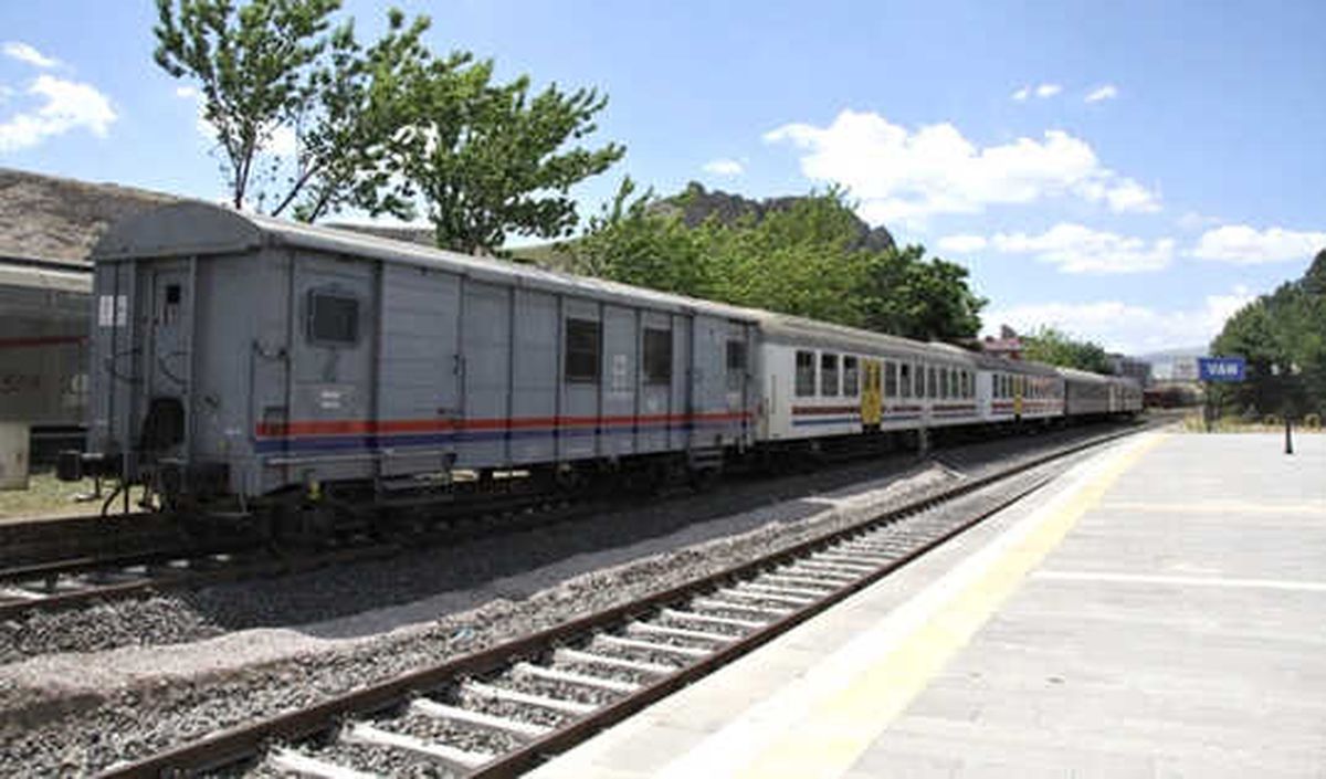 Tebriz-Van Tren Seferleri Başladı