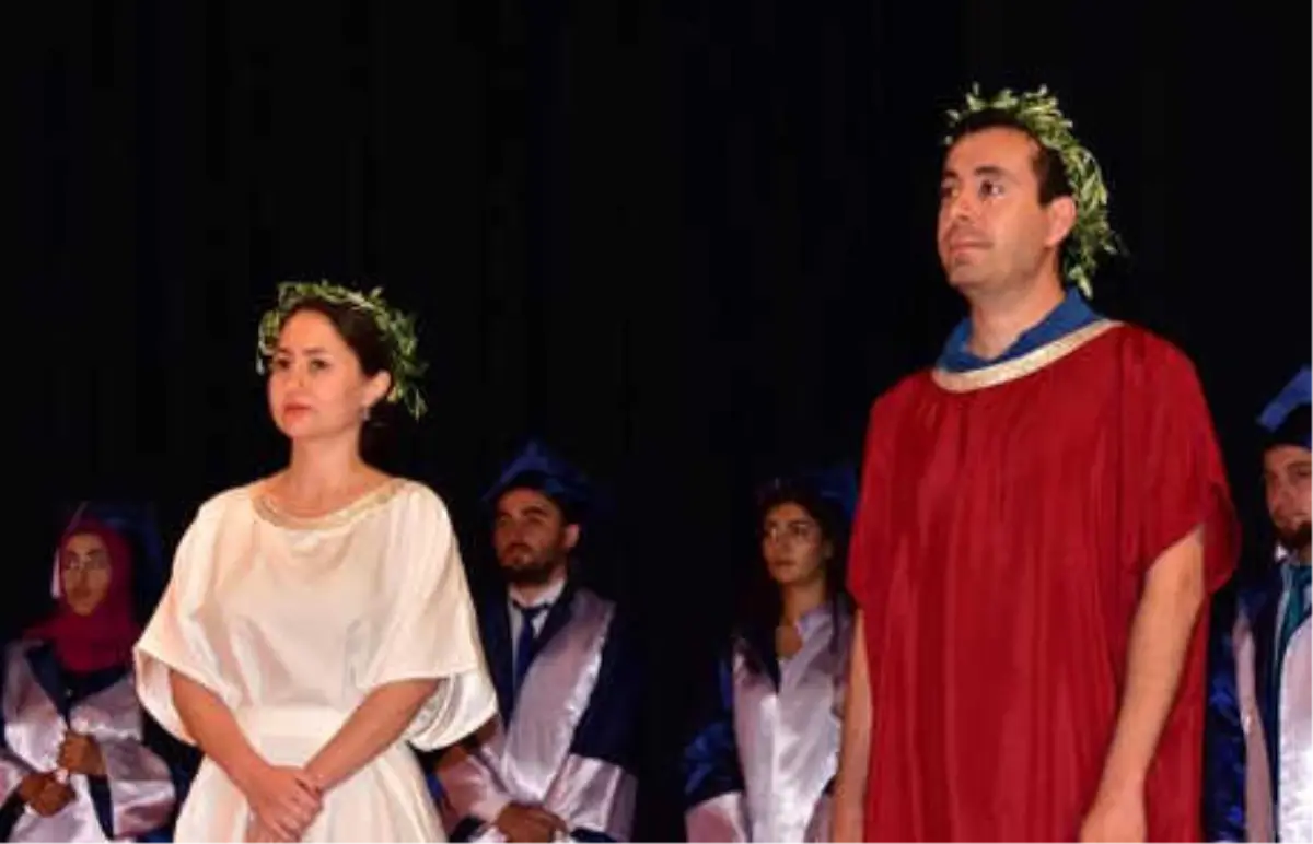 Tıp Fakültesi\'nde Mezuniyet Coşkusu