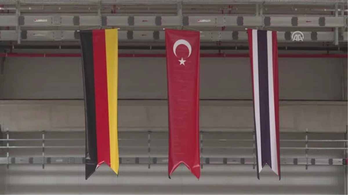 Türkiye\'nin İlk Metro İhracatı İçin Tören