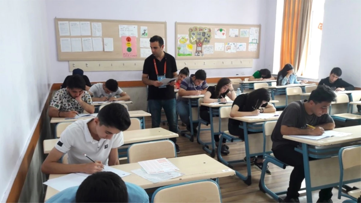 Yabancı Öğrenci Sınavı Azerbaycan\'da Yapıldı