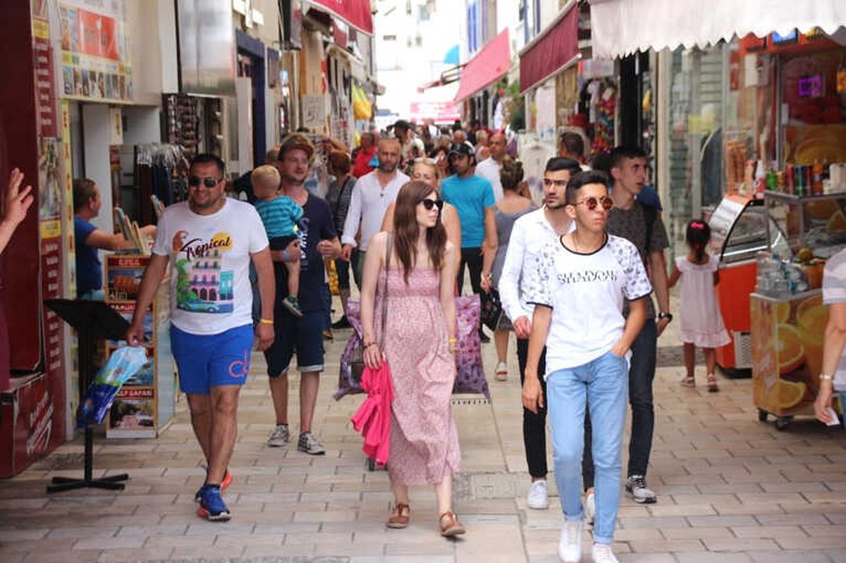 Yolcu Gemisinden Bin 815 Yolcu İndi