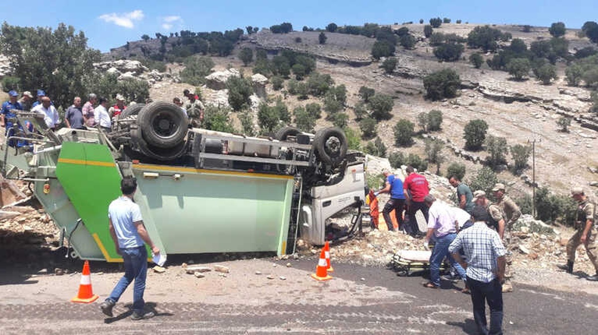 Adıyaman\'da Feci Kaza: 2 Ölü, 1 Yaralı