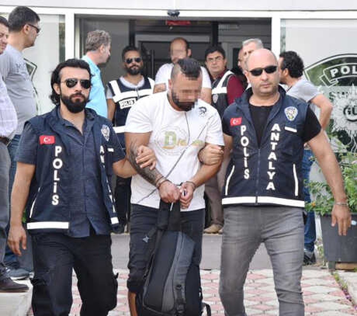 Almanları Dolandıran Çetenin 7 Üyesi Tutuklandı