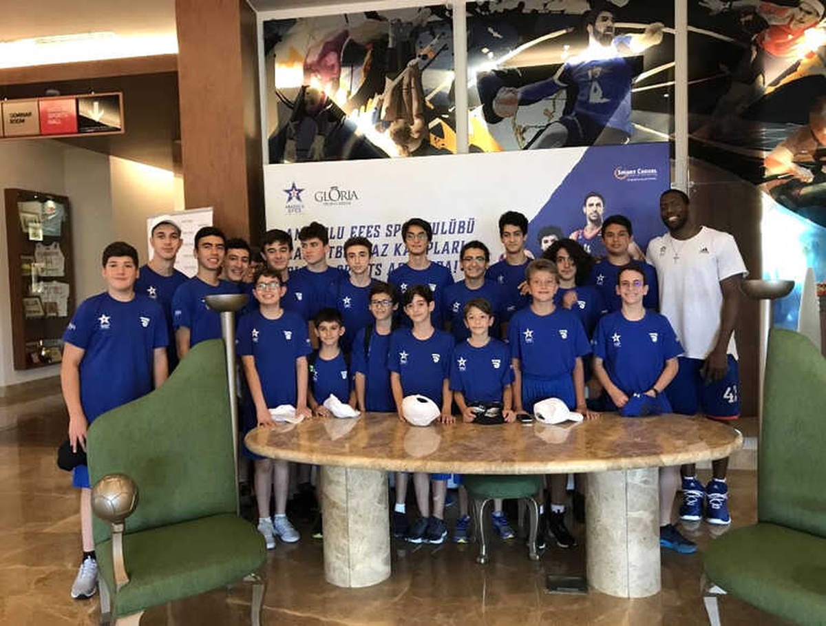 Anadolu Efes Spor Kulübü Basketbol Yaz Kampları, Bryant Dunston\'ın Katılımıyla Başladı