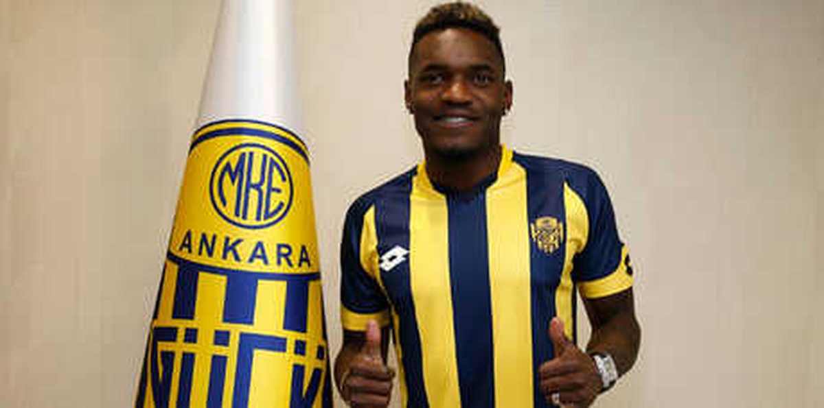 Ankaragücü\'nün Yeni Transferi Bifouma: "Kariyerim Açısından İyi Bir Proje"