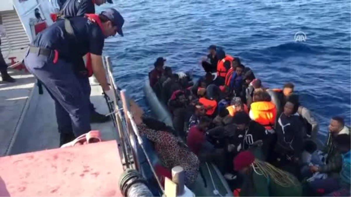 Ege Denizi\'nde Yasa Dışı Geçişler - 160 Yabancı Uyruklu Yakalandı
