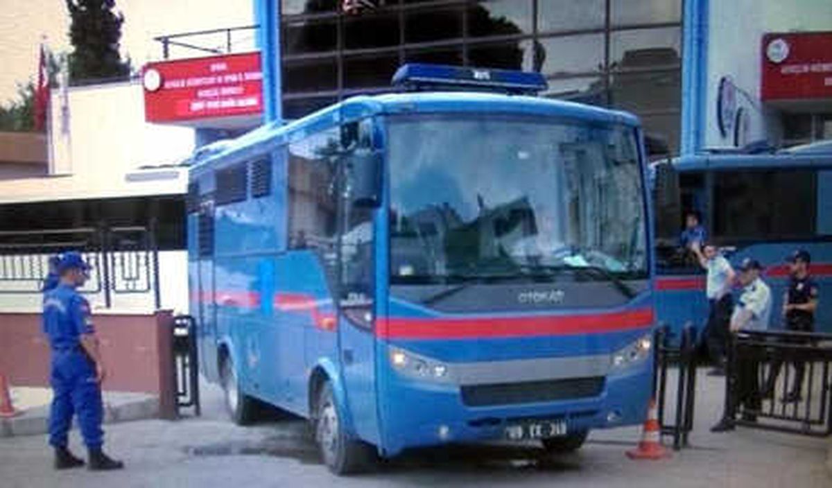 Fetö\'den Yargılanan Öğretmenlere Ceza Yağdı