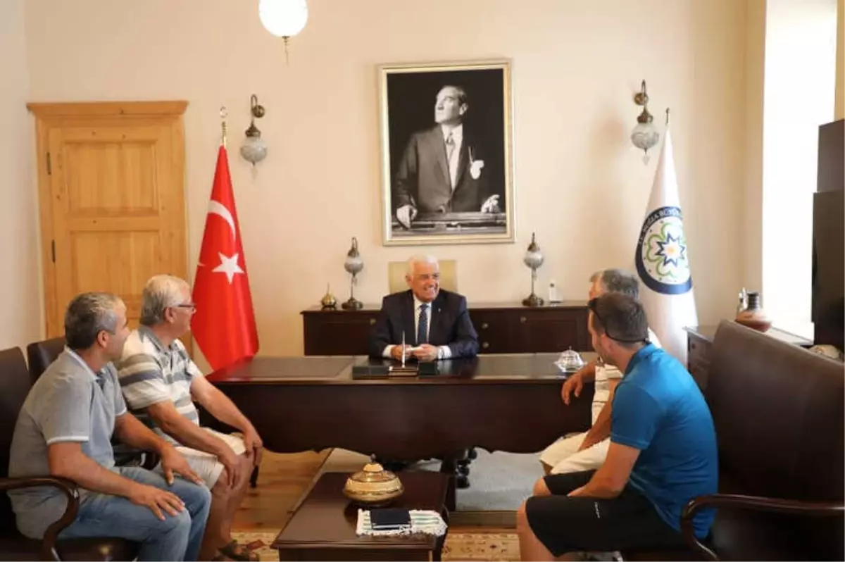 Göltürkbüküspor Yeşil Sahalara Büyükşehirle Terfi Etti