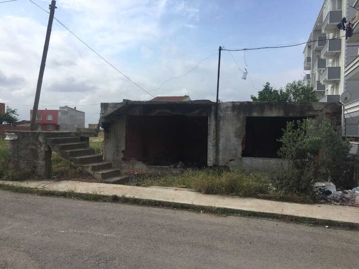 Karacabey\'de Metruk Binalar Yıkılıyor