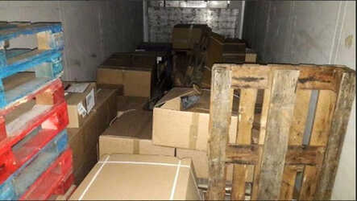 Karpuz ve Portakal Yüklü Kamyonda 400 Kilo Esrar Ele Geçirildi
