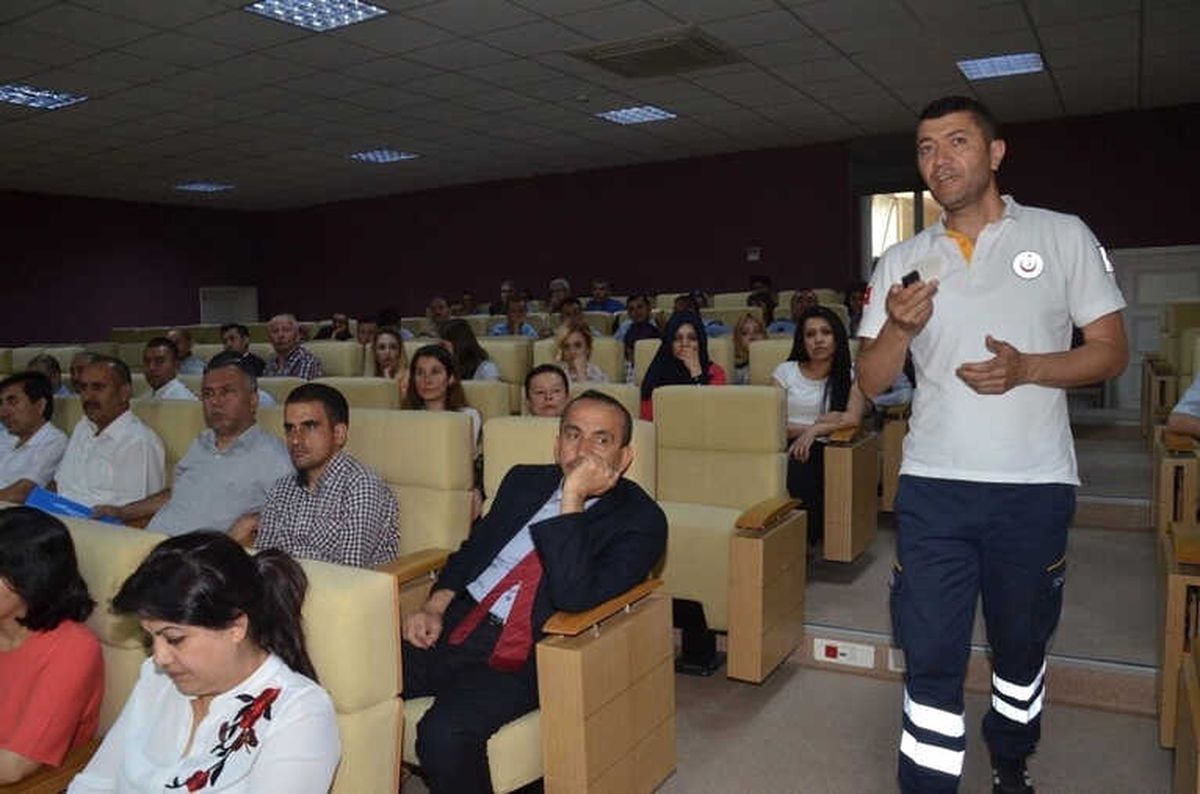 Kırıkkale\'de Belediye Çalışanlarına İlk Yardım Eğitimi