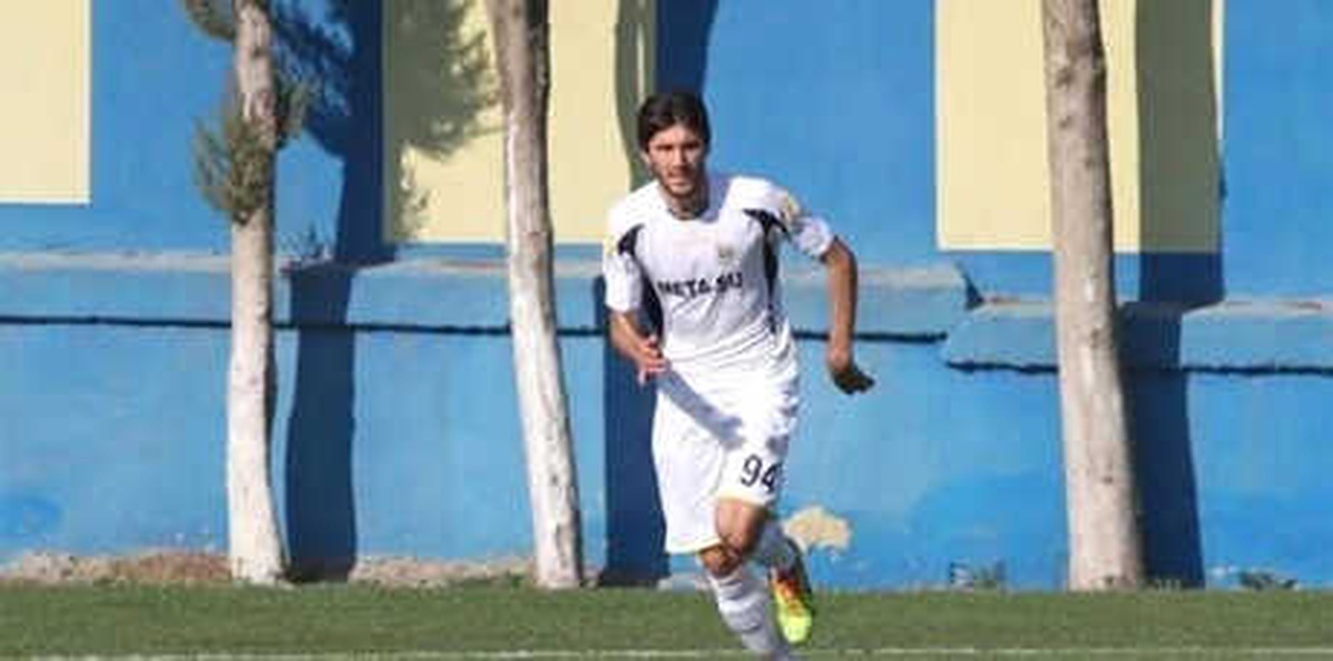 Menemenli Veli\'ye Erzurumspor Talip