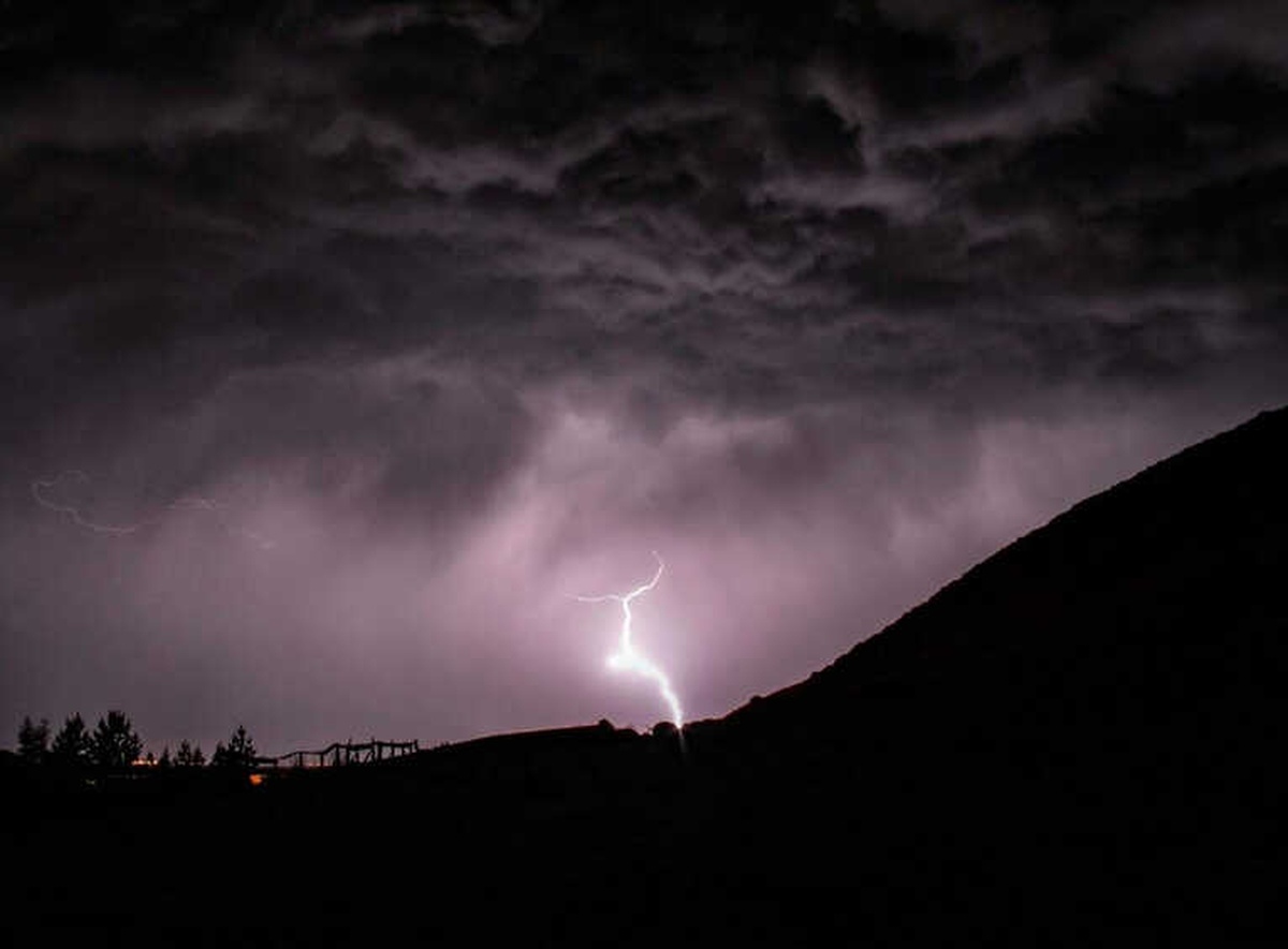Meteoroloji\'den Ardahan İçin Yıldırım Uyarısı
