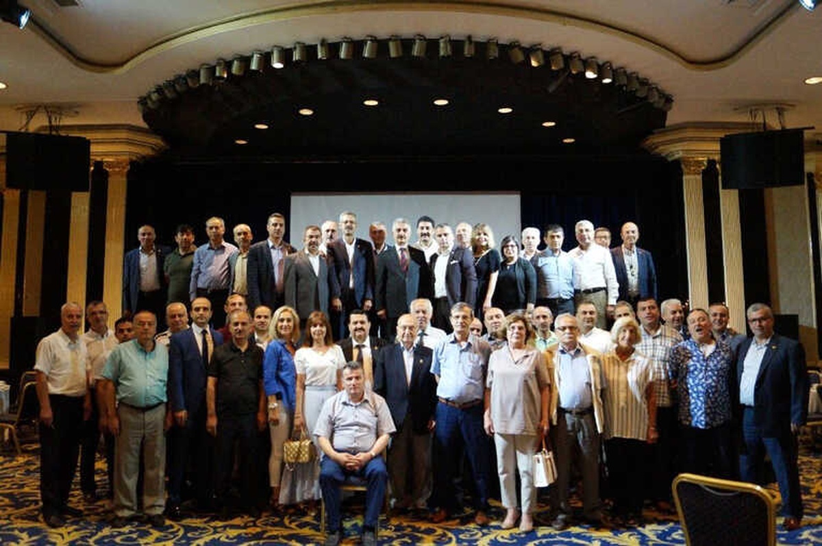 MHP\'li Büyükataman Muhtarlarla Buluştu