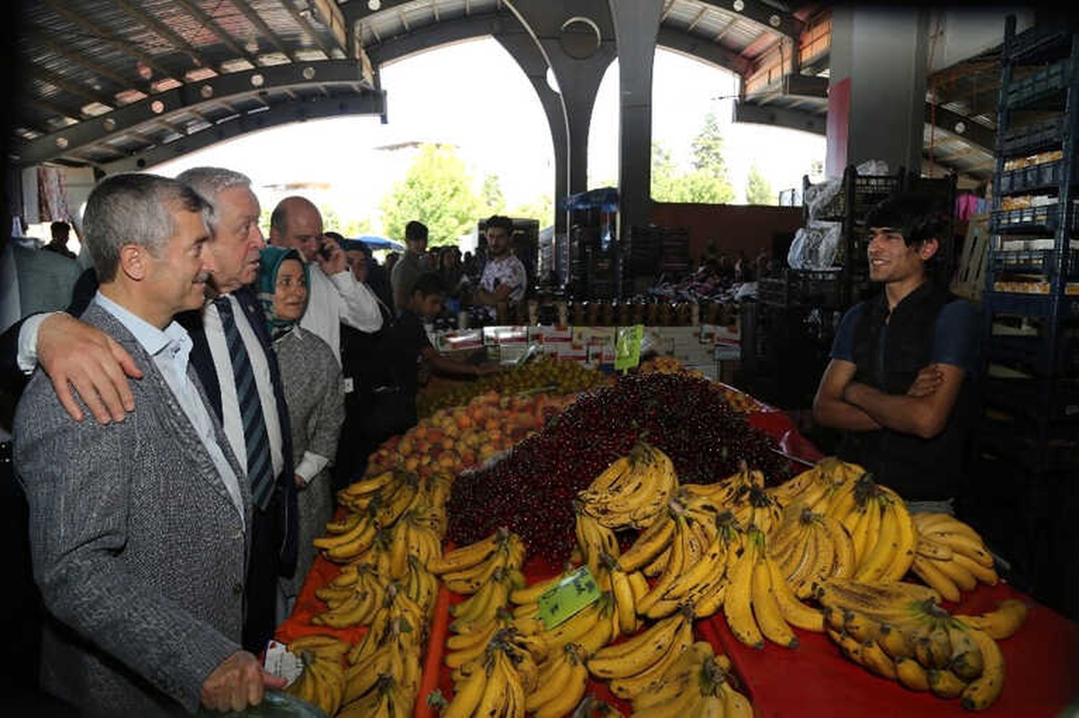 Milletvekili Uzer ve Tahmazoğlu Vatandaşla Bir Araya Geldi