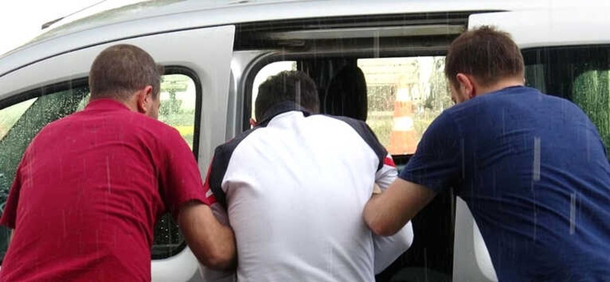 Otomobil Satıcılarını Dolandıran Bir Kişi Tutuklandı