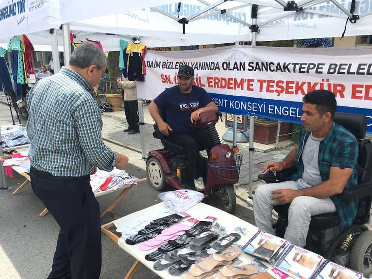 Sancaktepe\'de Engelli Vatandaşlara Pazar Tezgahı