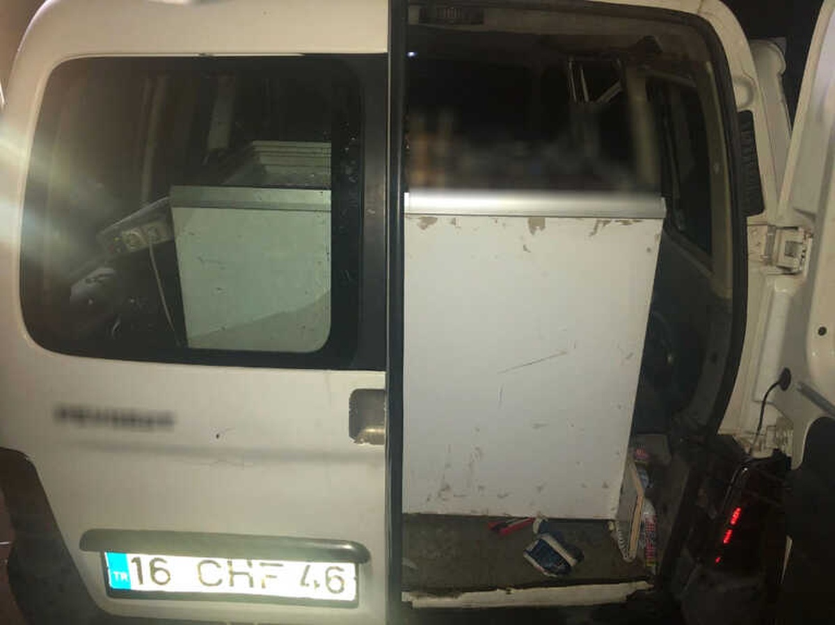 Seyyar Meyhane Narkotik Uygulamasına Takıldı