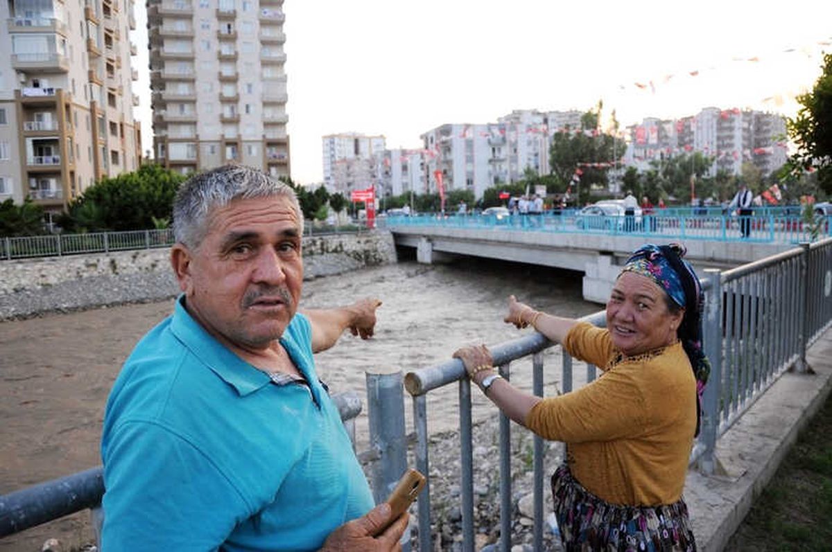 Şiddetli Sağanak Sel Sularına Dönüştü