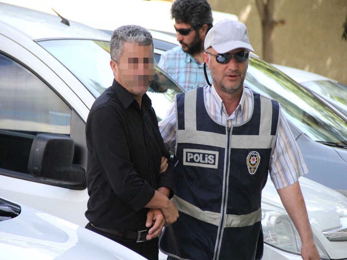 Tek Kelimeyle İğrençsin !