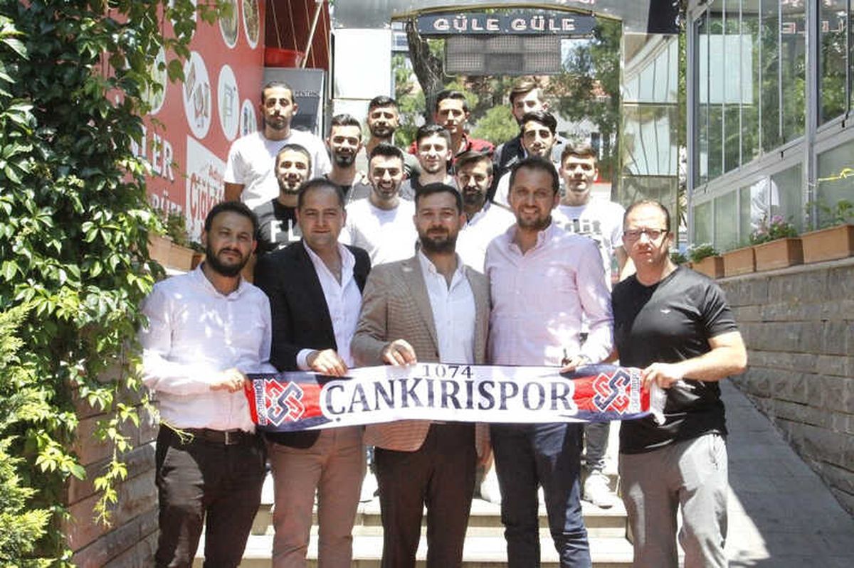 1074 Çankırıspor\'dan Toplu İmza Töreni