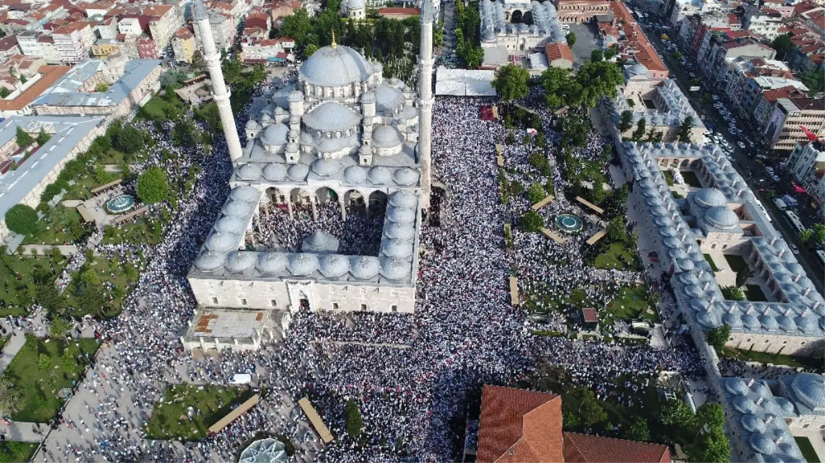 Abdülmetin Balkanlıoğlu\'nu Binler Uğurladı