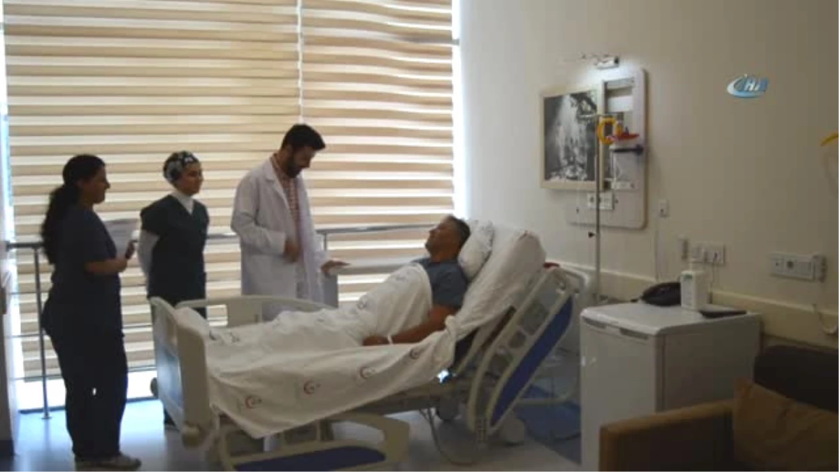 Antalya\'da Hastanın Karnından Çıkanlar Şoke Etti