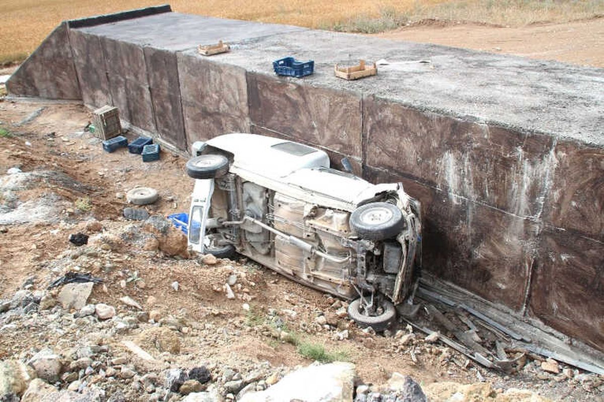 Aracıyla Menfeze Düşen Sürücü 6 Saat Sonra Kurtarıldı