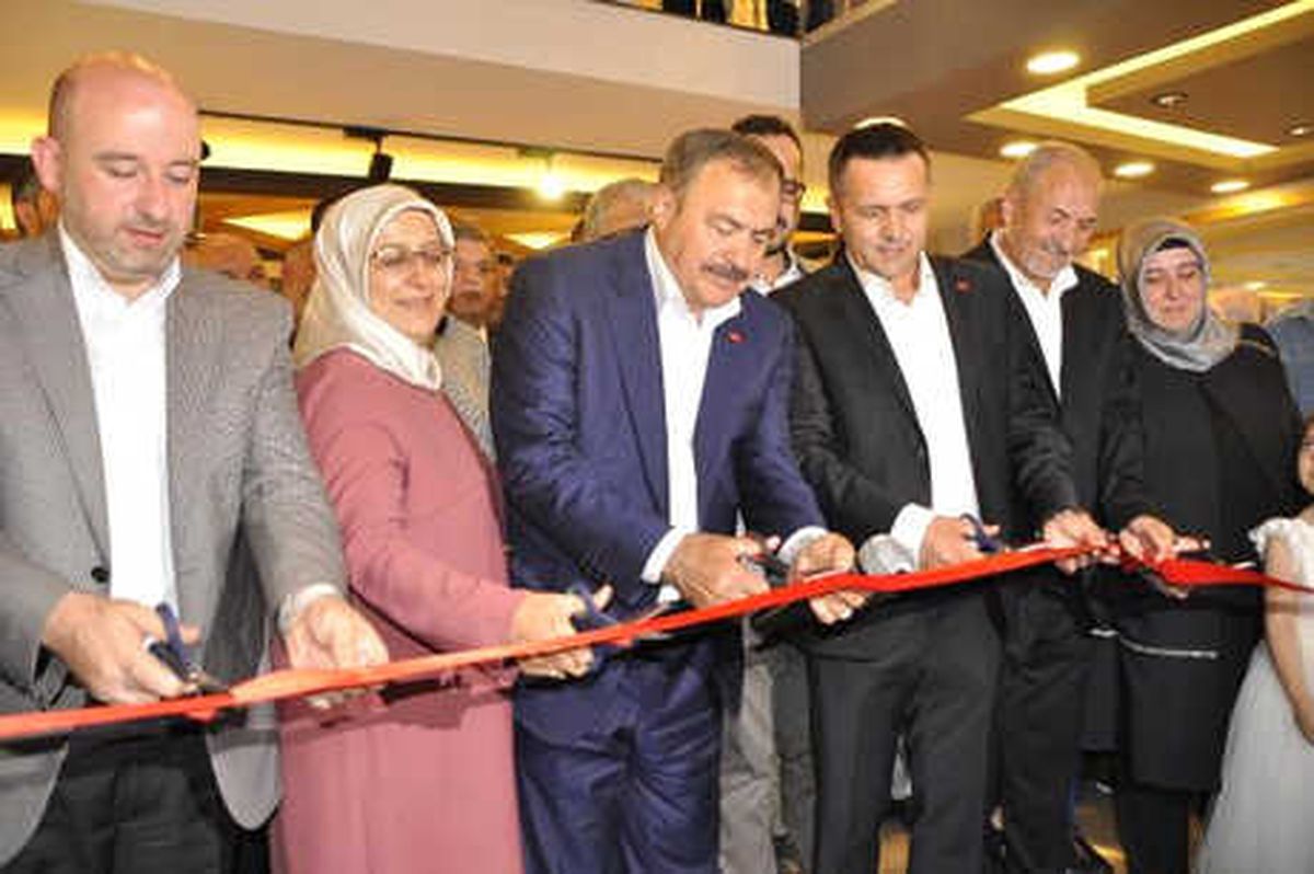 Bakan Eroğlu: Bizi Millet Tanıyor (2)