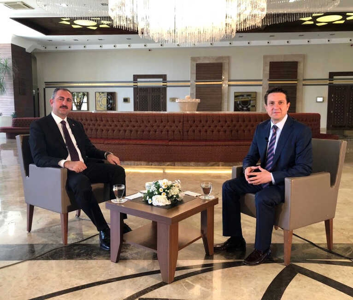 Bakan Gül: "Ak Parti ve Cumhurbaşkanımıza Büyük Bir Desteğin Arttığını Görüyoruz"