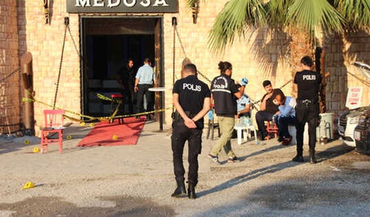 Bodrum\'da Gece Kulübüne Silahlı Saldırı: 2 Ölü