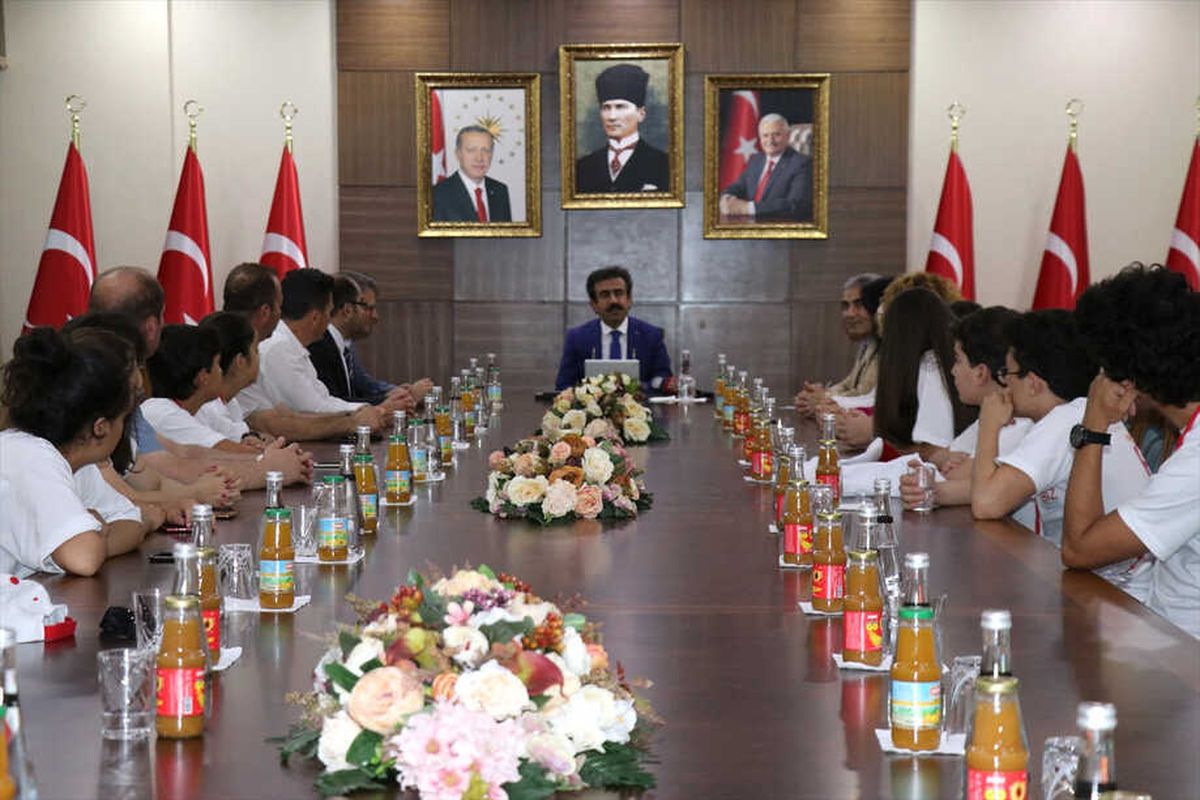 Çanakkaleli Öğrenciler Diyarbakır\'da