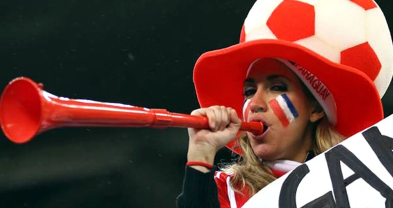 Dünya Kupalarının Korkulan Rüyası Vuvuzela, Statlara Döndü