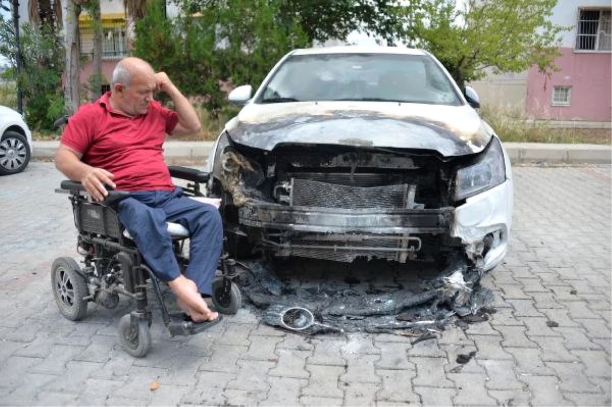 Engelli Otomobili Kundaklanan Çiftin Gözyaşları