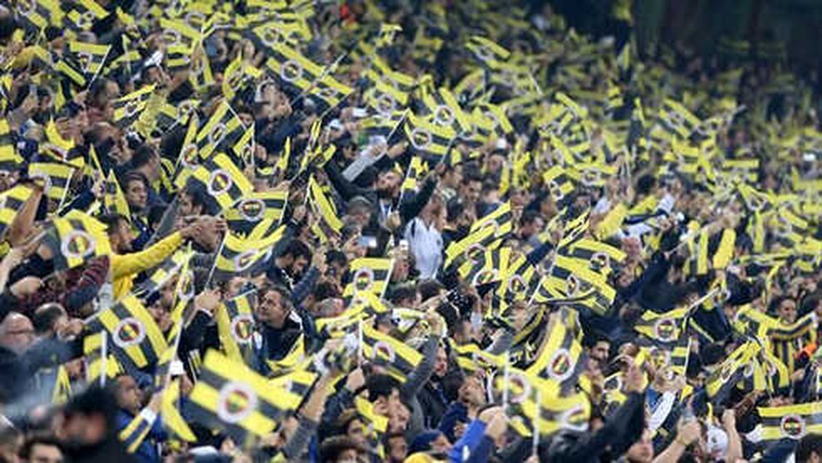 Fenerbahçe\'de Kombinelere Yoğun İlgi